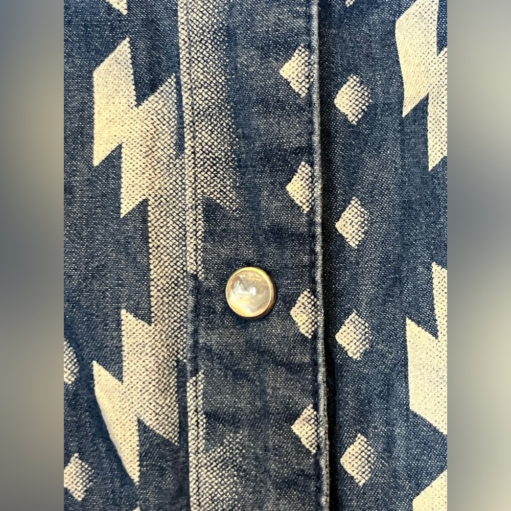Wrangler Retro Women’s Pearl Snap Denim Long Sleeve Aztec Print Blue Size Large - Picture 4 of 11